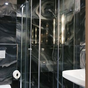 Private Bathroom Single Room
